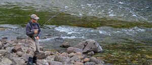 Pescando a mosca en el Río Namsen, Noruega