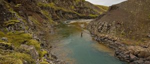 Pesca de salmón en el Río Midfjardará. Islandia